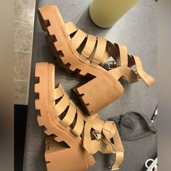 Steve Madden shoes - Picture 3 of 3